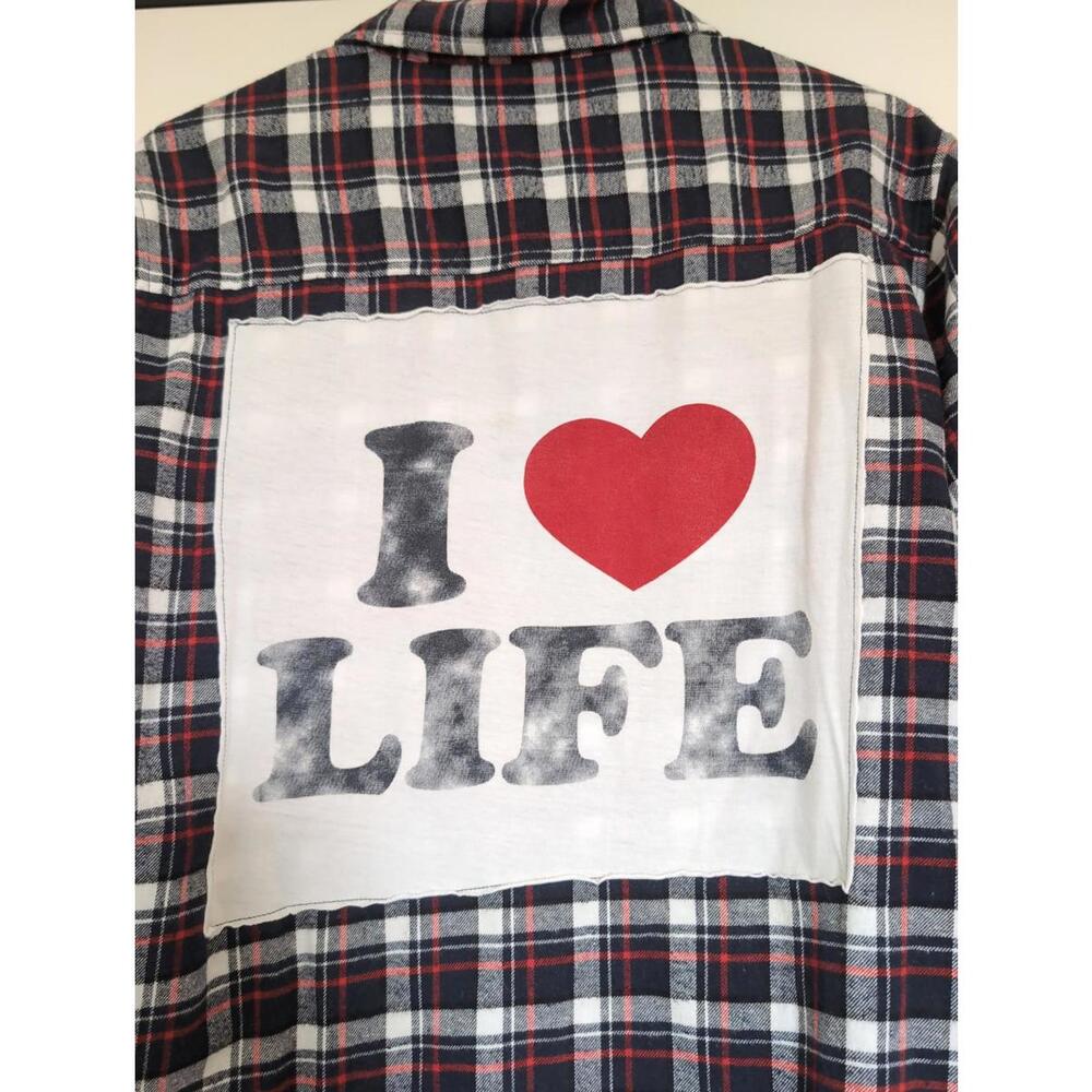 Medium/large I love life flannel - Picture 2 of 5